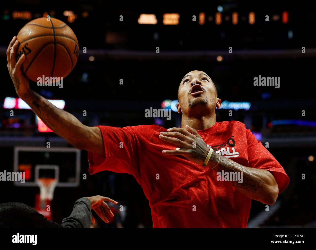 derrick rose warm up