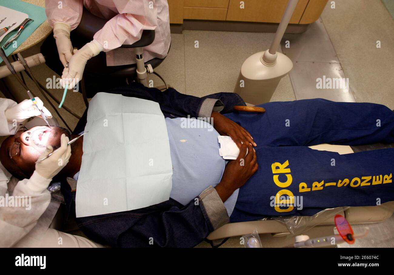 Prison dentist usa hires stock photography and images Alamy