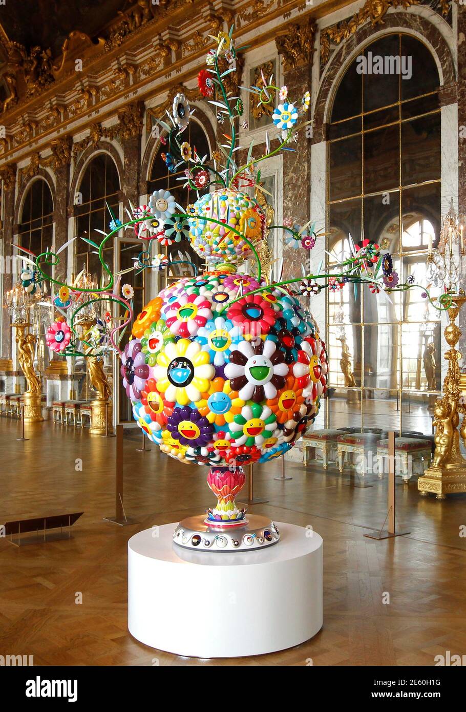 Sculpture flower matango japanese artist hires stock photography and images Alamy