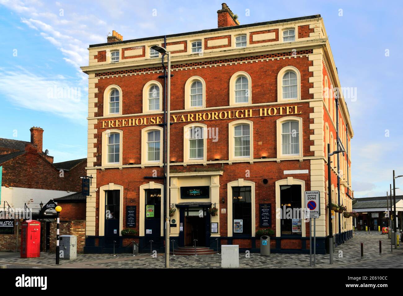 The Yarborough Hotel, a Weatherspoons pub and hotel, Grimsby town, Lincolnshire, England Stock Photo