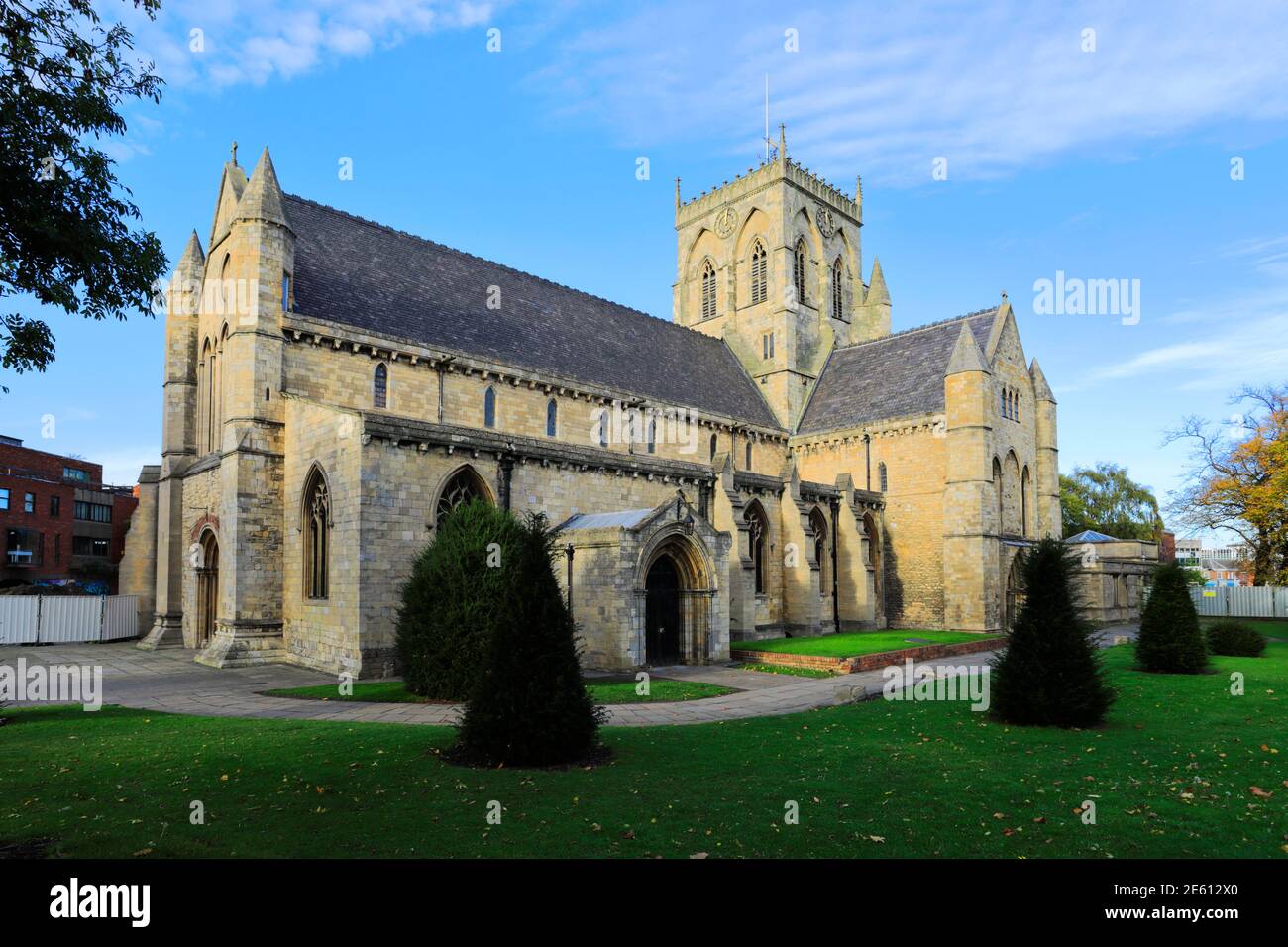 Autumn colours on Grimsby Minster, Grimsby town, Lincolnshire County, England Stock Photo