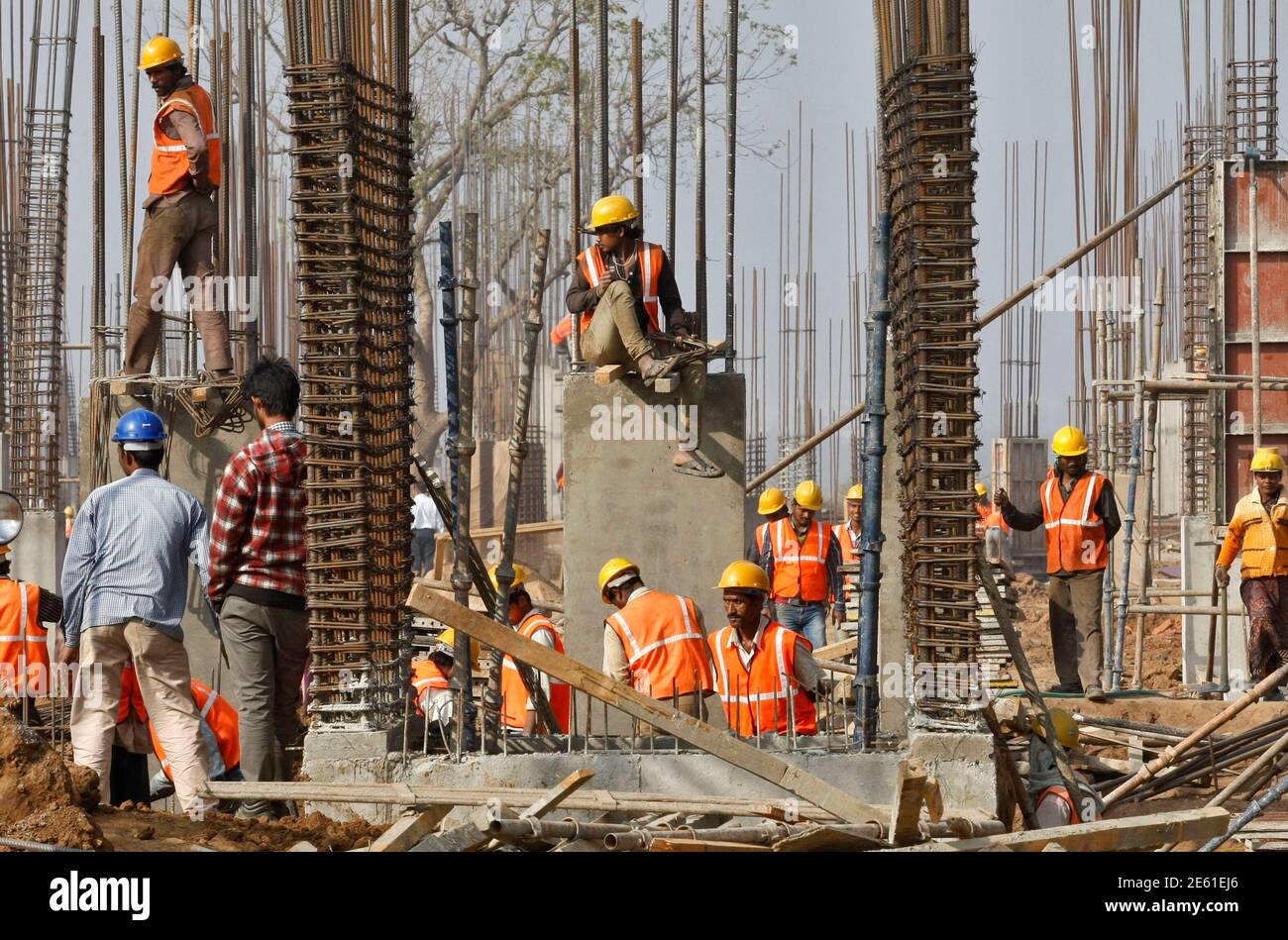 Unskilled Labour High Resolution Stock Photography And Images Alamy
