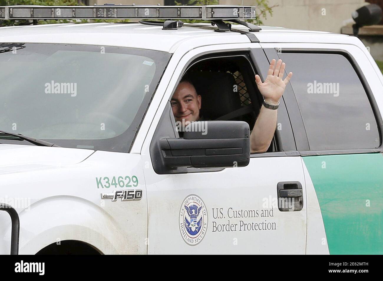 Customs officer canadian border hi-res stock photography and images - Alamy