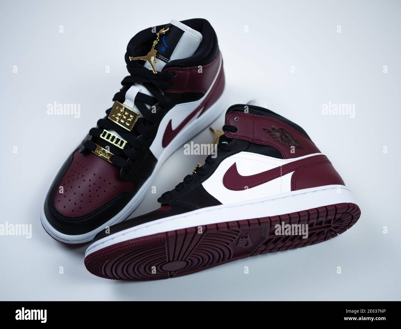 BLOTZHEIM, FRANCE - 15 DECEMBER 2020 : Nike WMNS Air Jordan 1 Mid SE  black/dark beetroot-white sneaker Stock Photo - Alamy