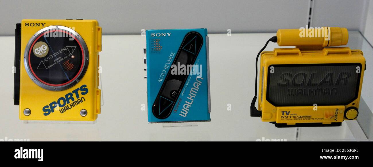 Walkman 1980s High Resolution Stock Photography and Images Alamy