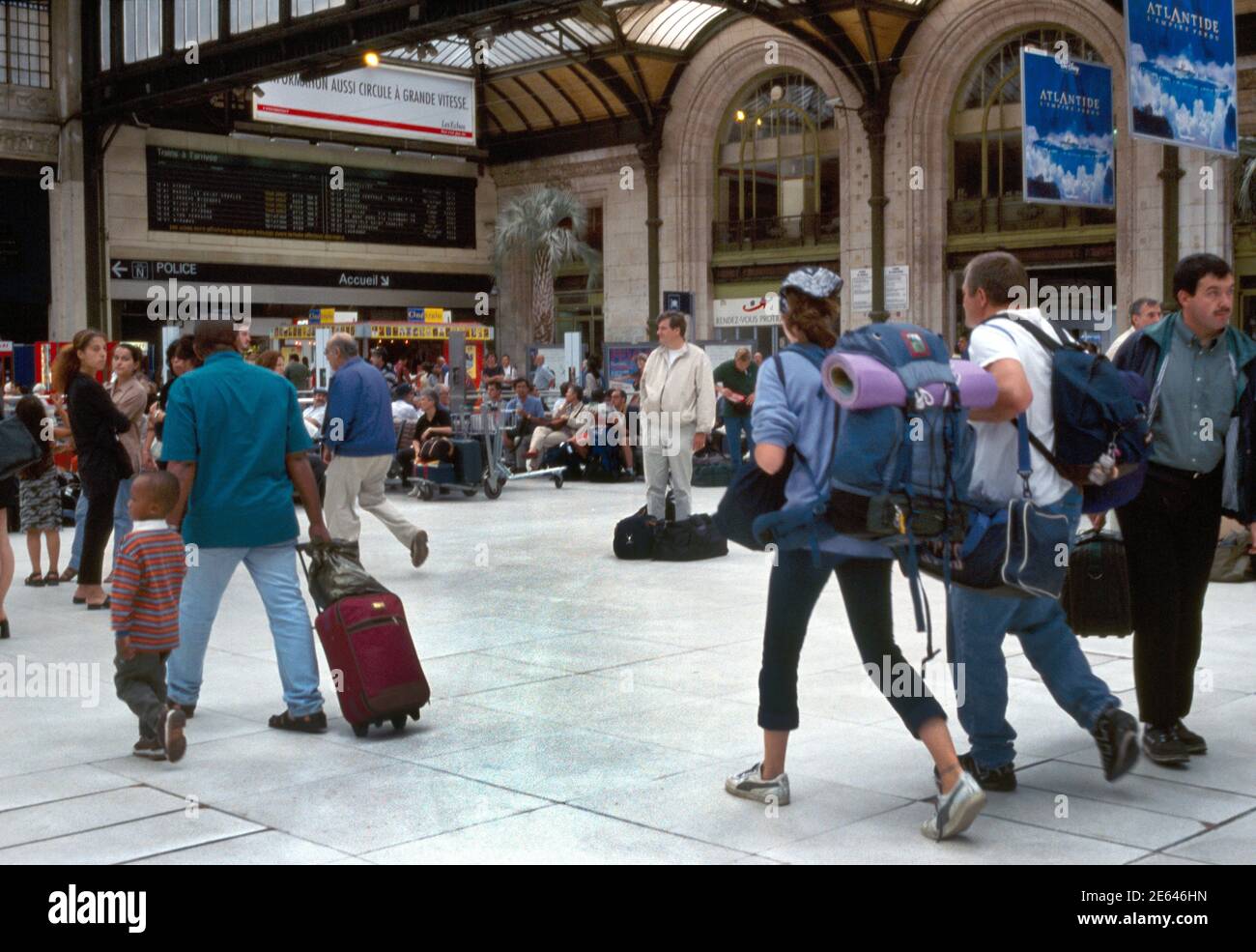 Paris France Gare De Lyon Concourse Passengers Backpackers Stock Photo