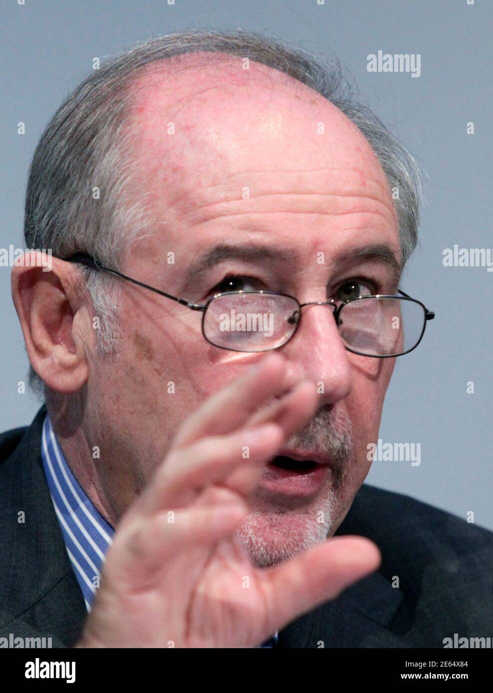 Former Managing Director of the International Monetary Fund (IMF) Rodrigo de Rato y Figaredo makes a speech during a meeting of the OeNB on the issue of 'Financial Crisis & Basel III' in Vienna October 3, 2011.    REUTERS/Herwig Prammer (AUSTRIA - Tags: BUSINESS) Stock Photo
