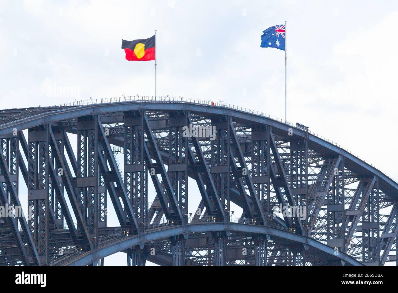 Indigenous flag harbour bridge hires stock photography and images Alamy