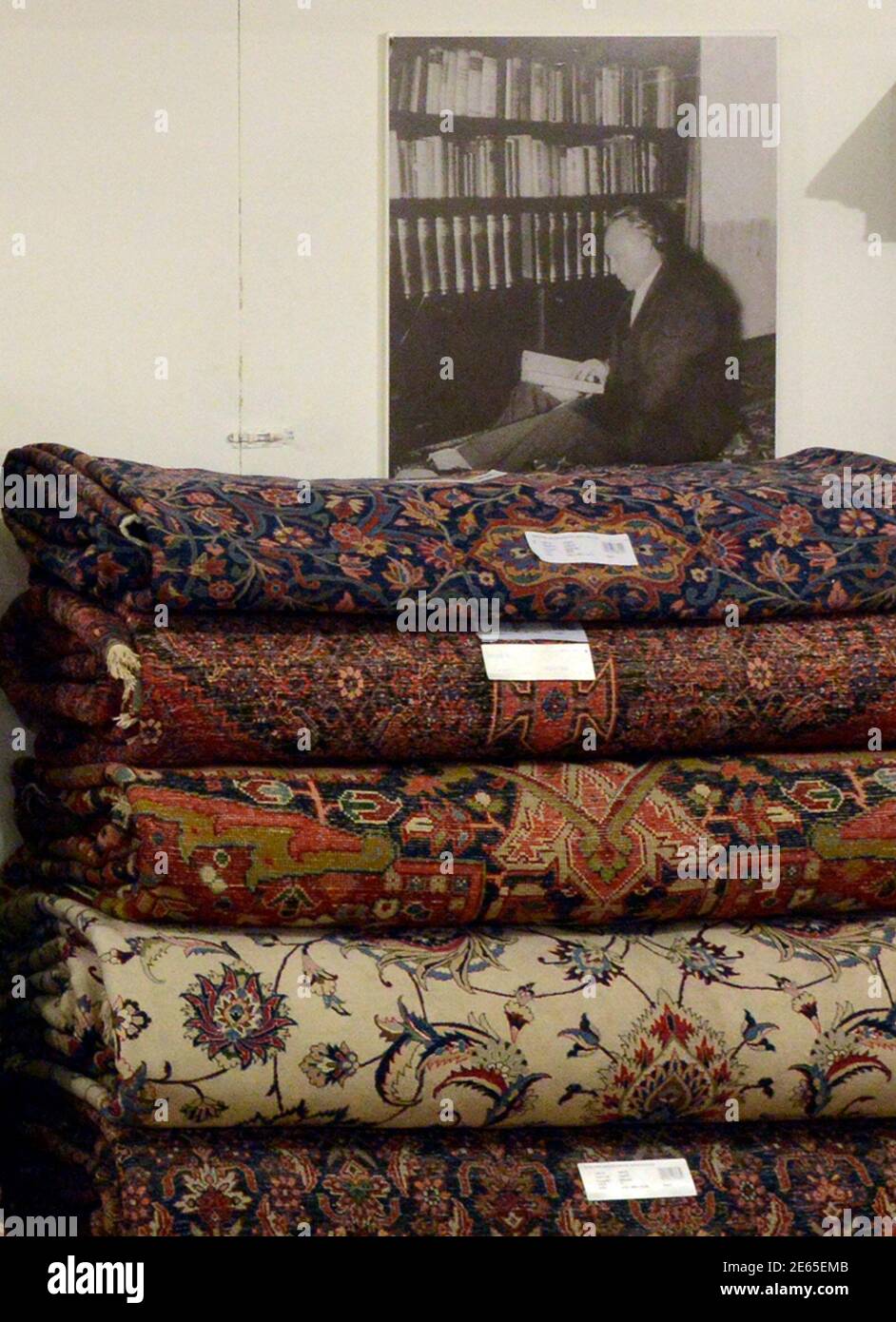 bohemian Persian wall carpet Rug large vintage red velvet German in turkish style