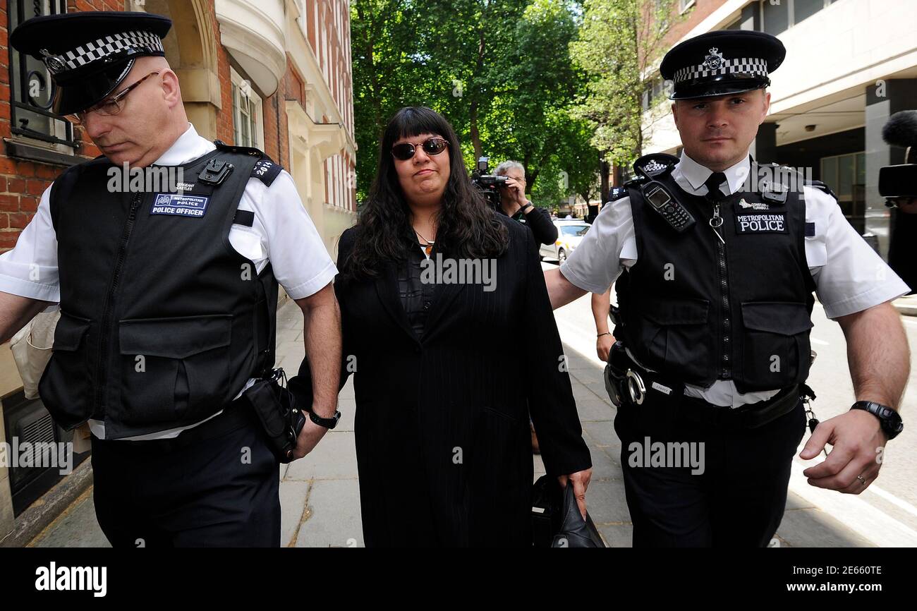 High court enforcement officers hi-res stock photography and images - Alamy