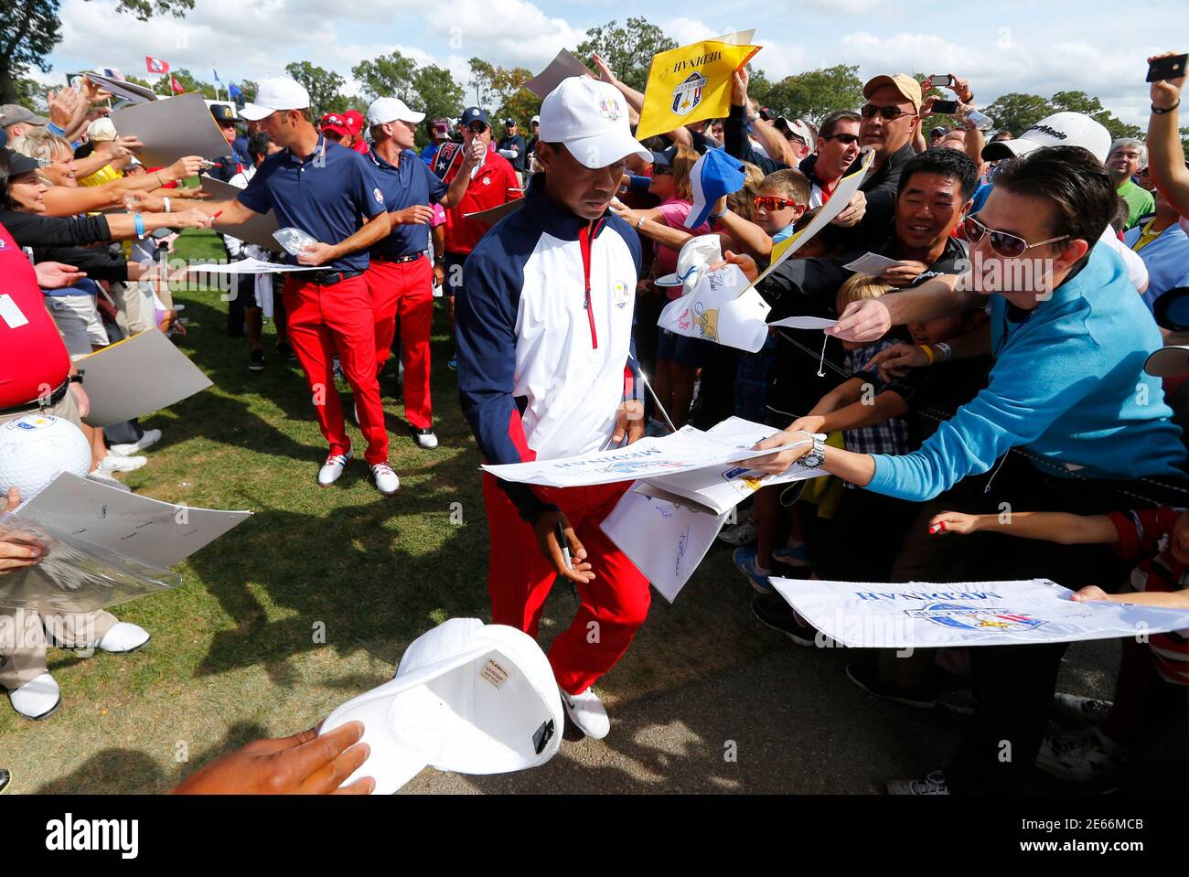 Dustin Johnson And Tiger Woods During Practice Hi res Stock Photography 
