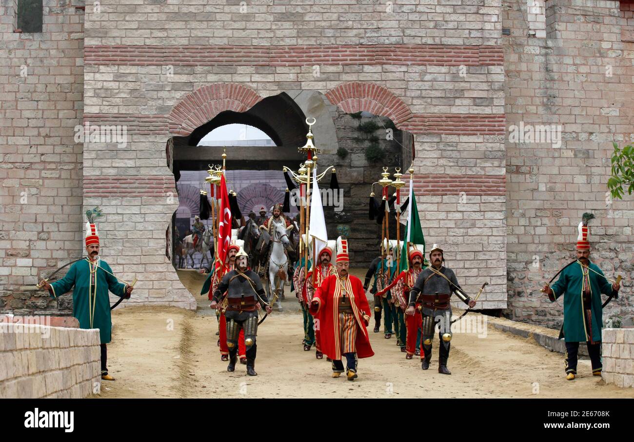 End of empire flag ceremony hires stock photography and images Alamy