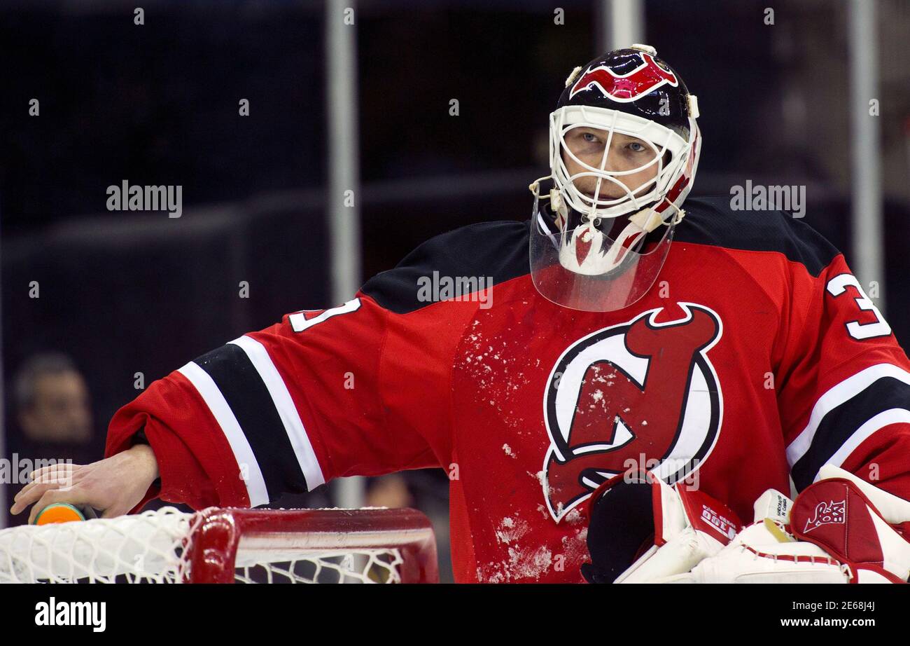 new jersey devils goalie situation
