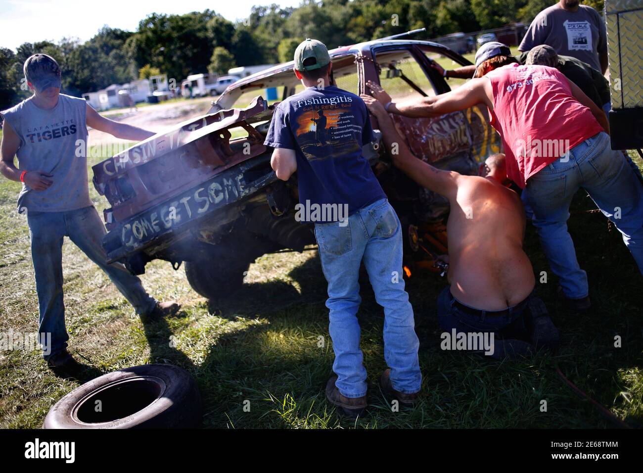 Demolition derbies hires stock photography and images Alamy