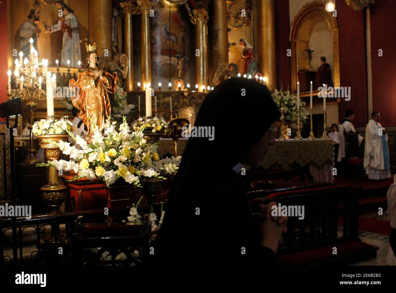 First Holy Communion Mass High Resolution Stock Photography And Images Alamy I pray that the lord jesus will be your sole source of hope and salvation as you continue to walk in the faith. https www alamy com a nun walks near a statue of the immaculate virgin during a first holy communion mass at el sagrario church in down town lima december 8 2011 more than five thousand children receive their first holy communion during inmaculada concepcion day the immaculate virgin according to the archdiocese of lima reutersmariana bazo peru tags society religion image399769751 html