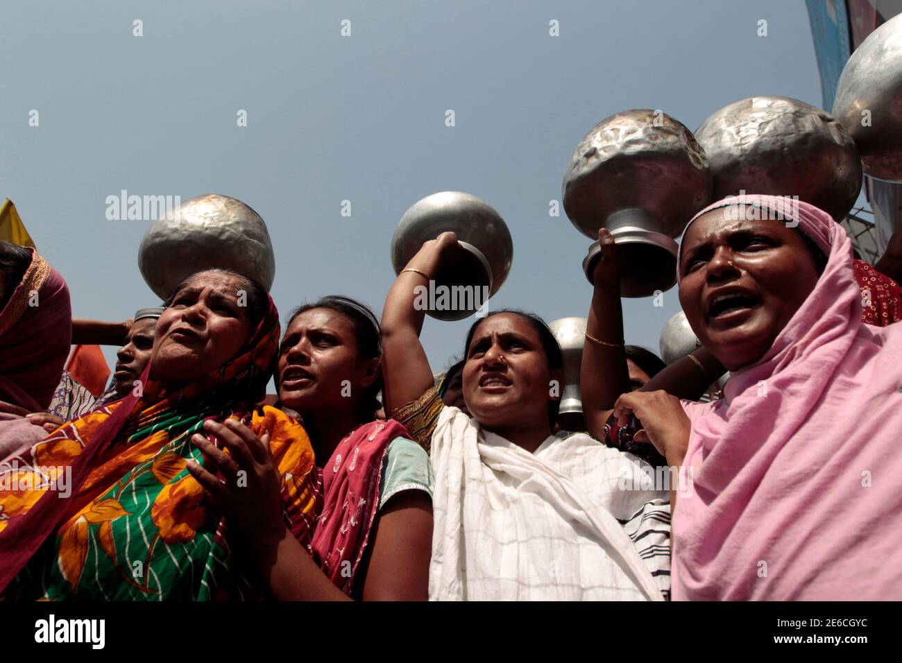 Bangladesh water supply hires stock photography and images Alamy