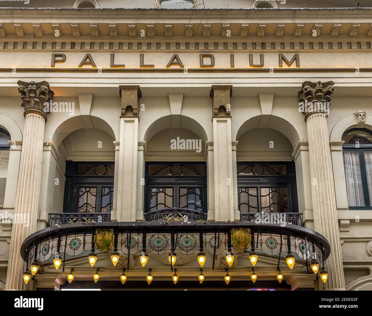 London Palladium Theatre Stock Photo - Alamy