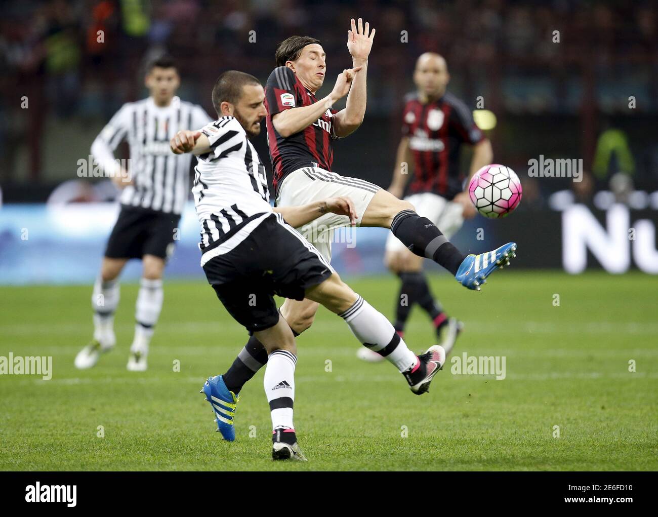 Football Soccer Ac Milan V Juventus San Siro Stadium Milan Italy 9 04 16 Ac Milan S Riccardo Montolivo R In Action Against Leonardo Bonucci Of Juventus Reuters Alessandro Garofalo Stock Photo Alamy
