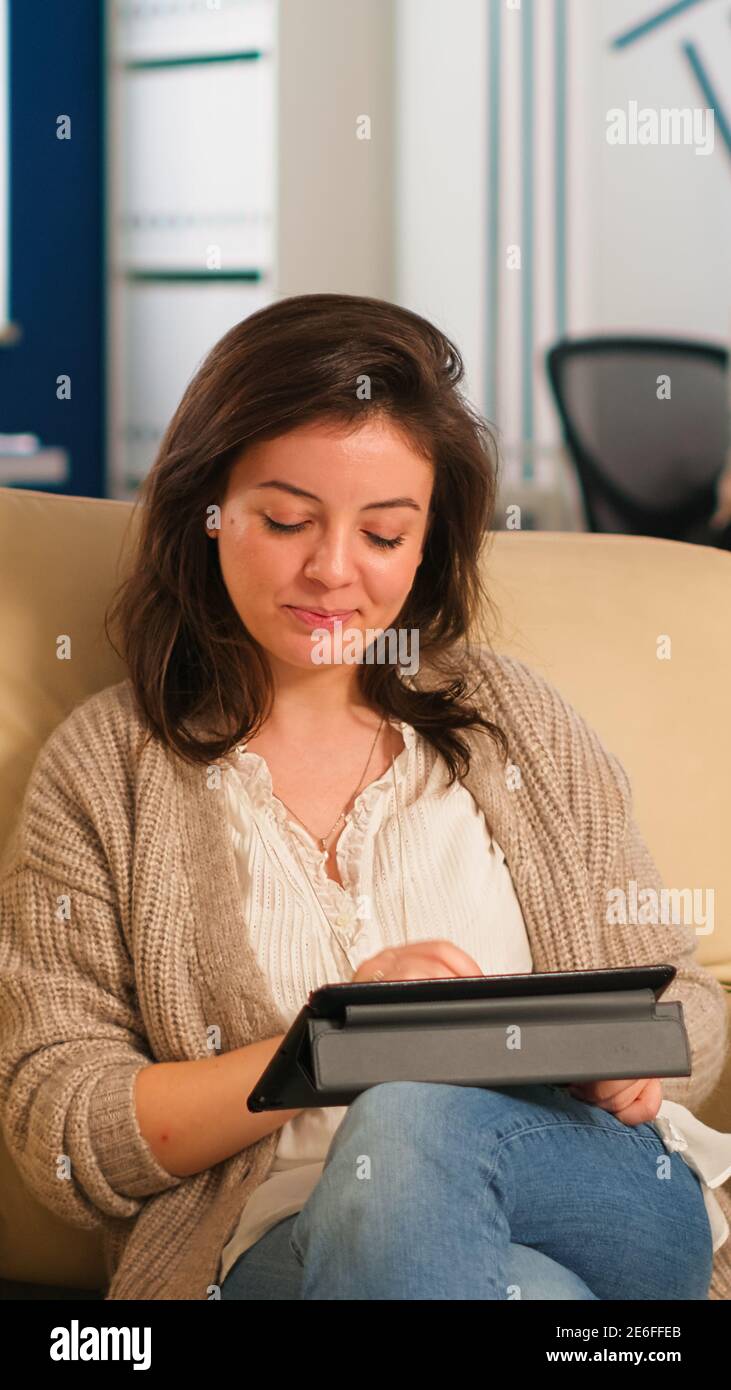 A patient searching for primary care doctors online on their tablet