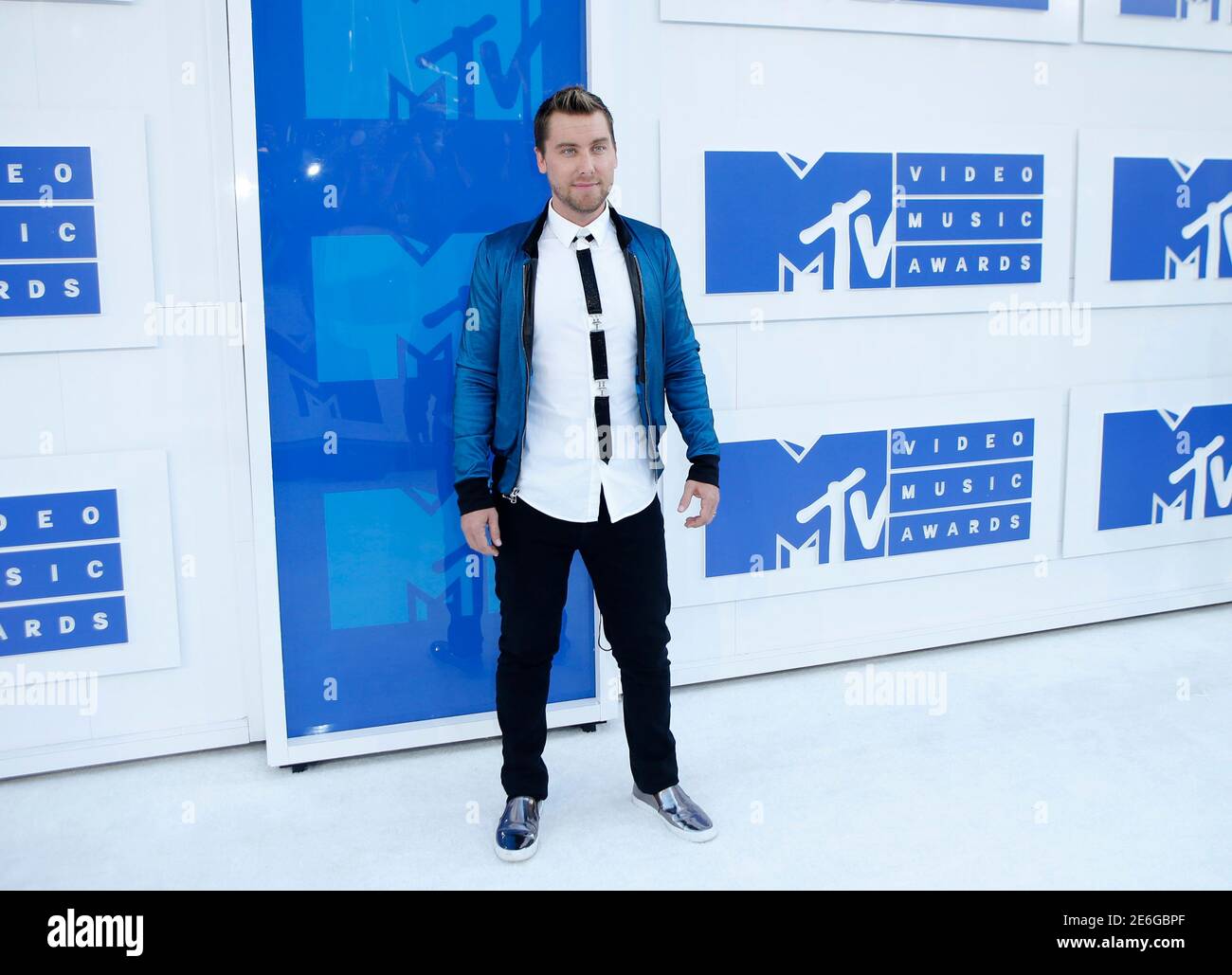 Singer Lance Bass arrives at the 2016 MTV Video Music Awards in New York, U.S., August 28, 2016.  REUTERS/Eduardo Munoz Stock Photo