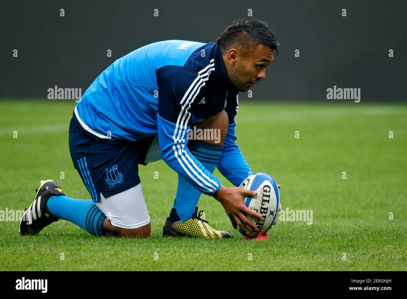 Rugby Union Italy Captain S Run Stade De France 5 2 16 Italy S Kelly Haimona During A Six Nations Tournament Training Reuters Benoit Tessier Stock Photo Alamy