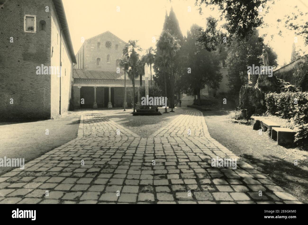 View of the courtyard of a Romanic church, Rome, Italy 1990s Stock Photo