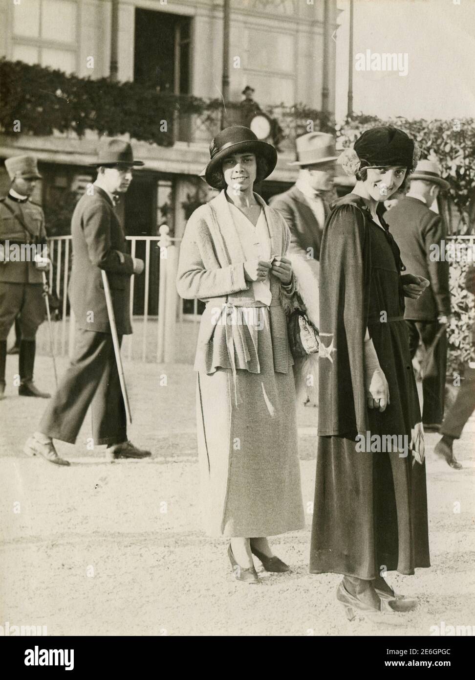 Women fashion 1927 hi-res stock photography and images - Alamy