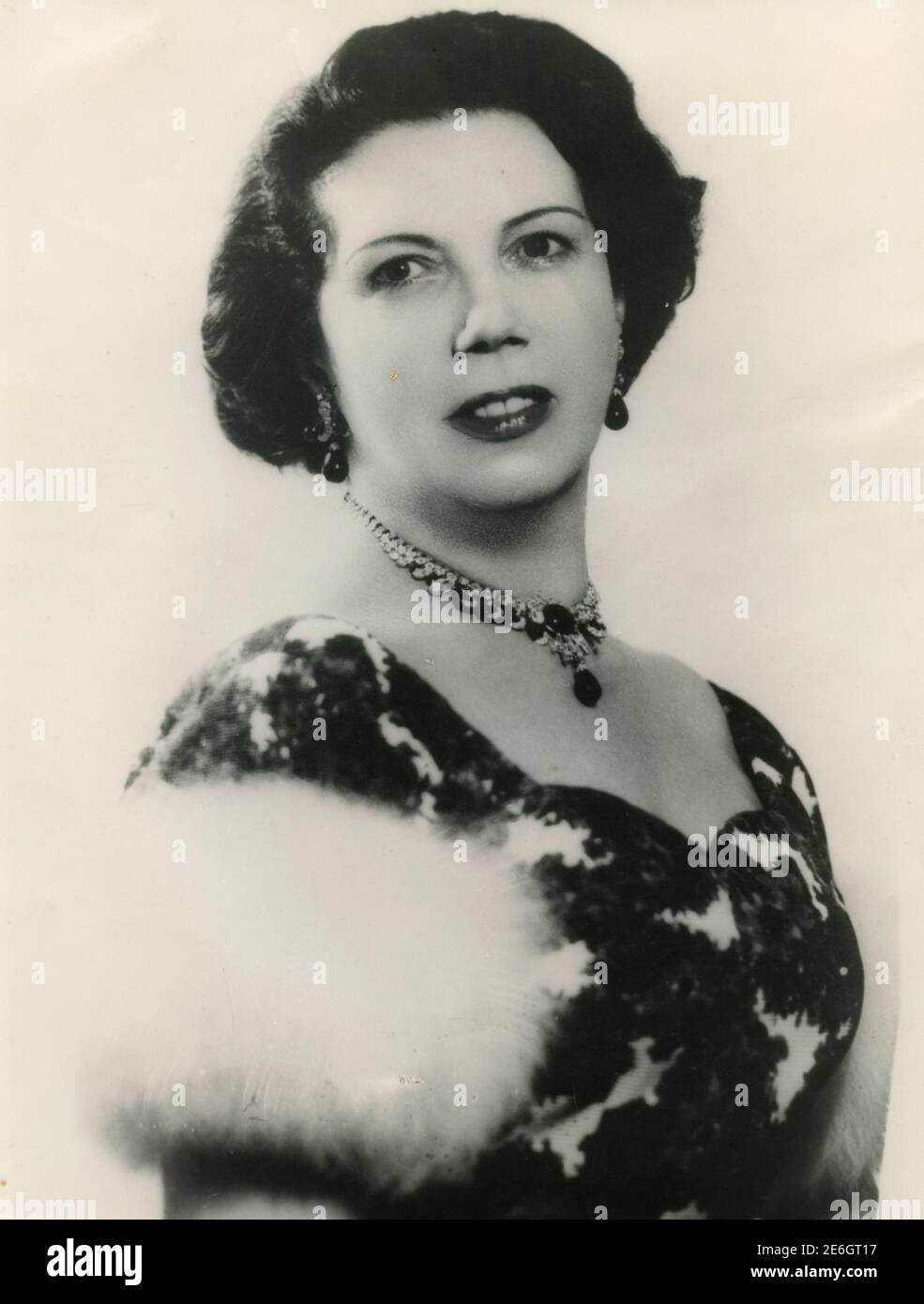 Italian opera singer Gianna Pederzini, 1940s Stock Photo