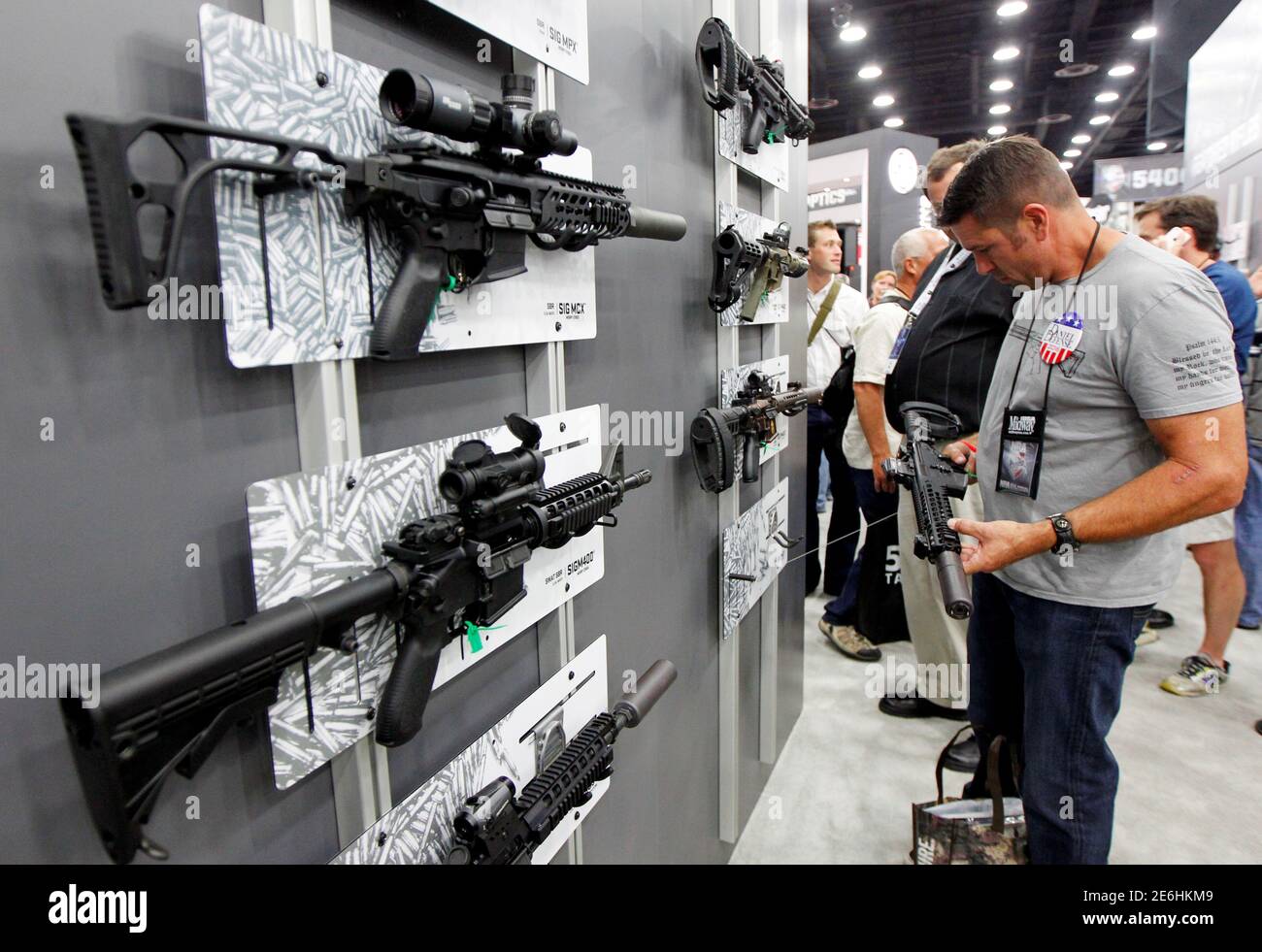 Sig sauer mcx hires stock photography and images Alamy