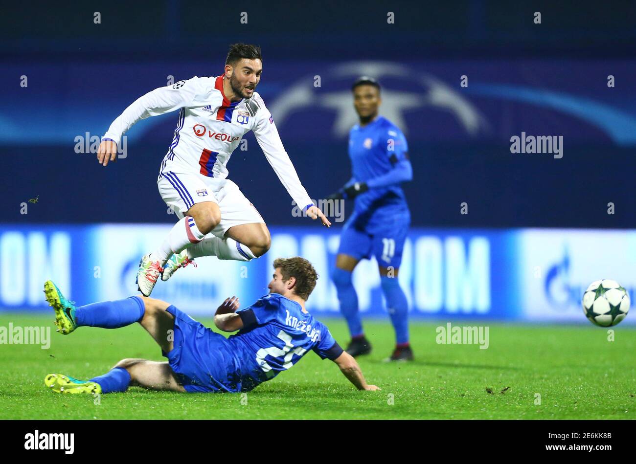 Football Soccer - Dinamo Zagreb V Olympique Lyon - UEFA Champions League  Group Stage - Group H - Maksimir stadium, Zagreb, Croatia - 22/10/16. Jordan  Ferri of Olympique Lyon in action with