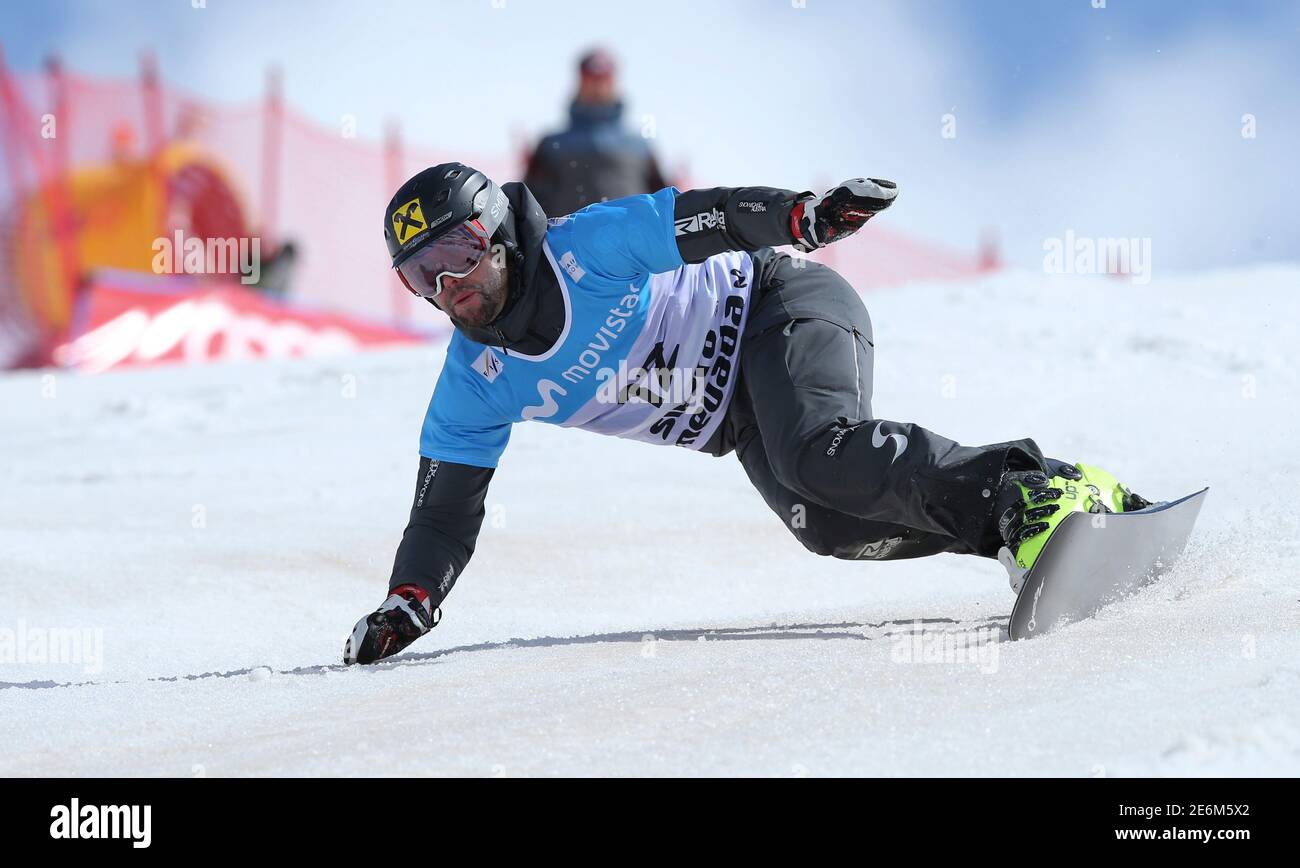 Snowboarding - FIS Snowboarding and Freestyle Skiing World Championships -  Men's Parallel Giant Slalom - Sierra Nevada, Spain - 16/03/17 - Andreas  Prommegger of Austria in action. REUTERS/Albert Gea Stock Photo - Alamy