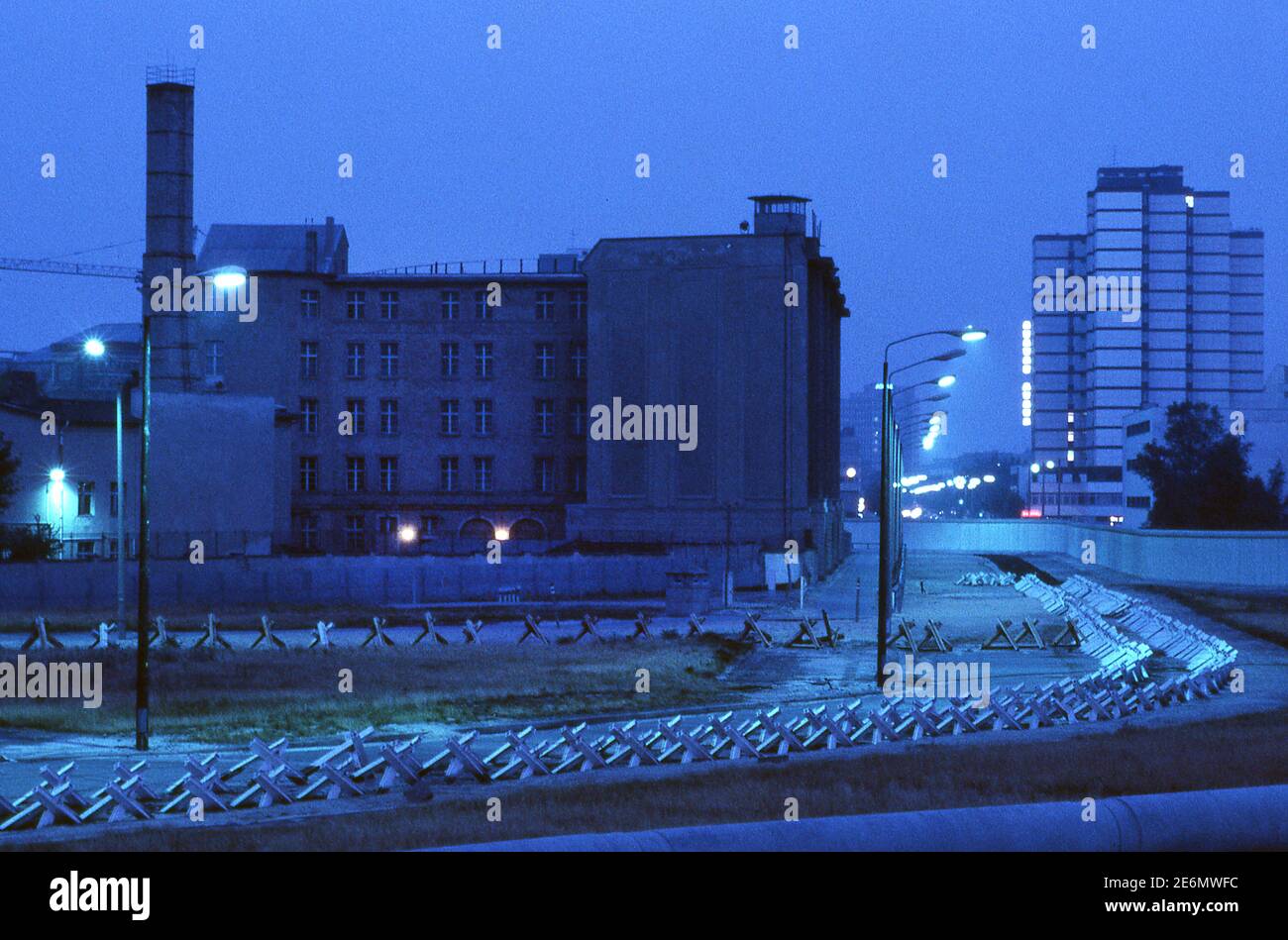 The Berlin Wall between East and West Berlin in 1983 Stock Photo - Alamy