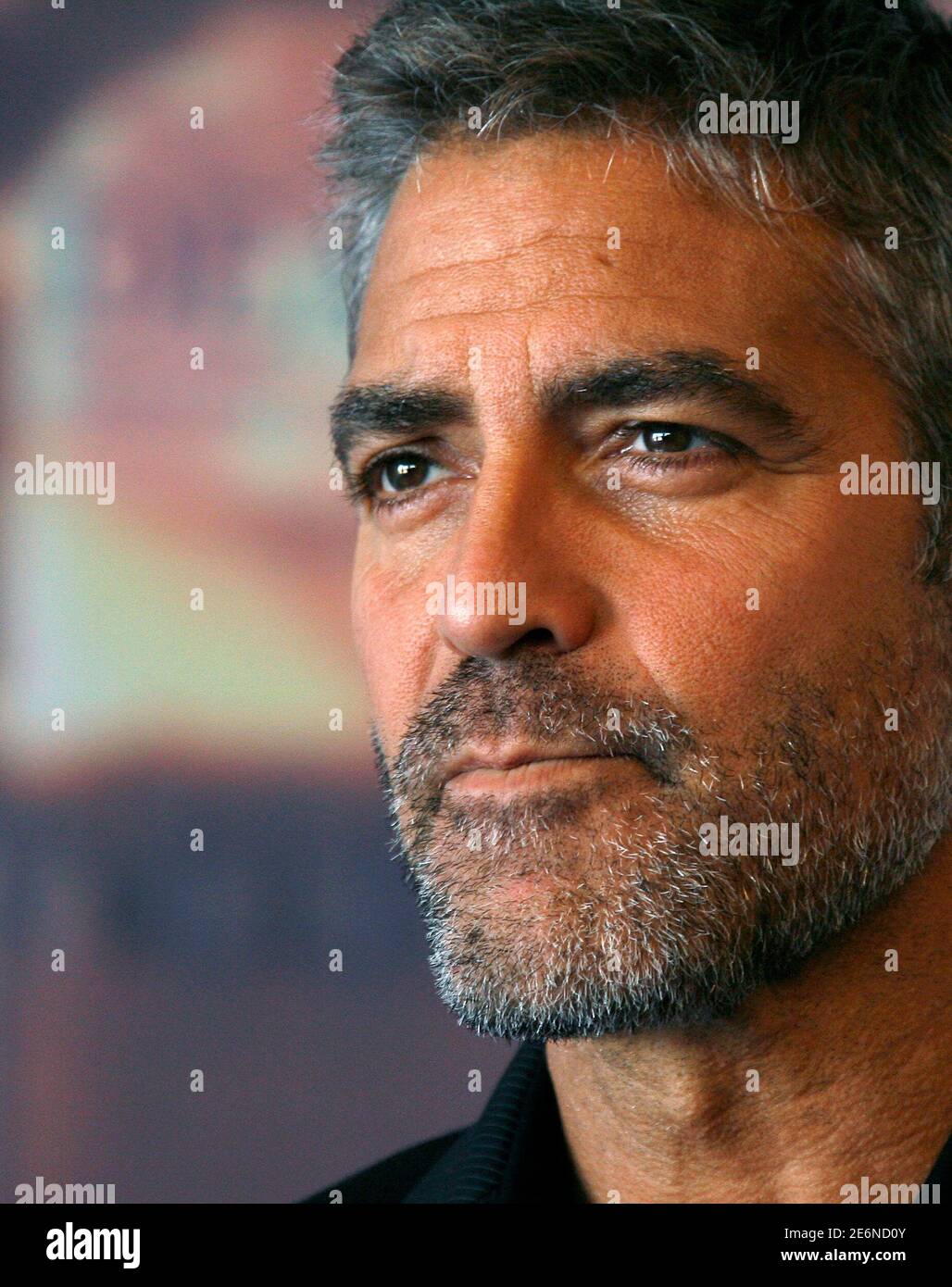 U S Actor George Clooney Poses During A Photocall For The Film Michael Clayton At The 33nd American Film Festival Of Deauville In France September 2 2007 Reuters Vincent Kessler France Stock Photo Alamy