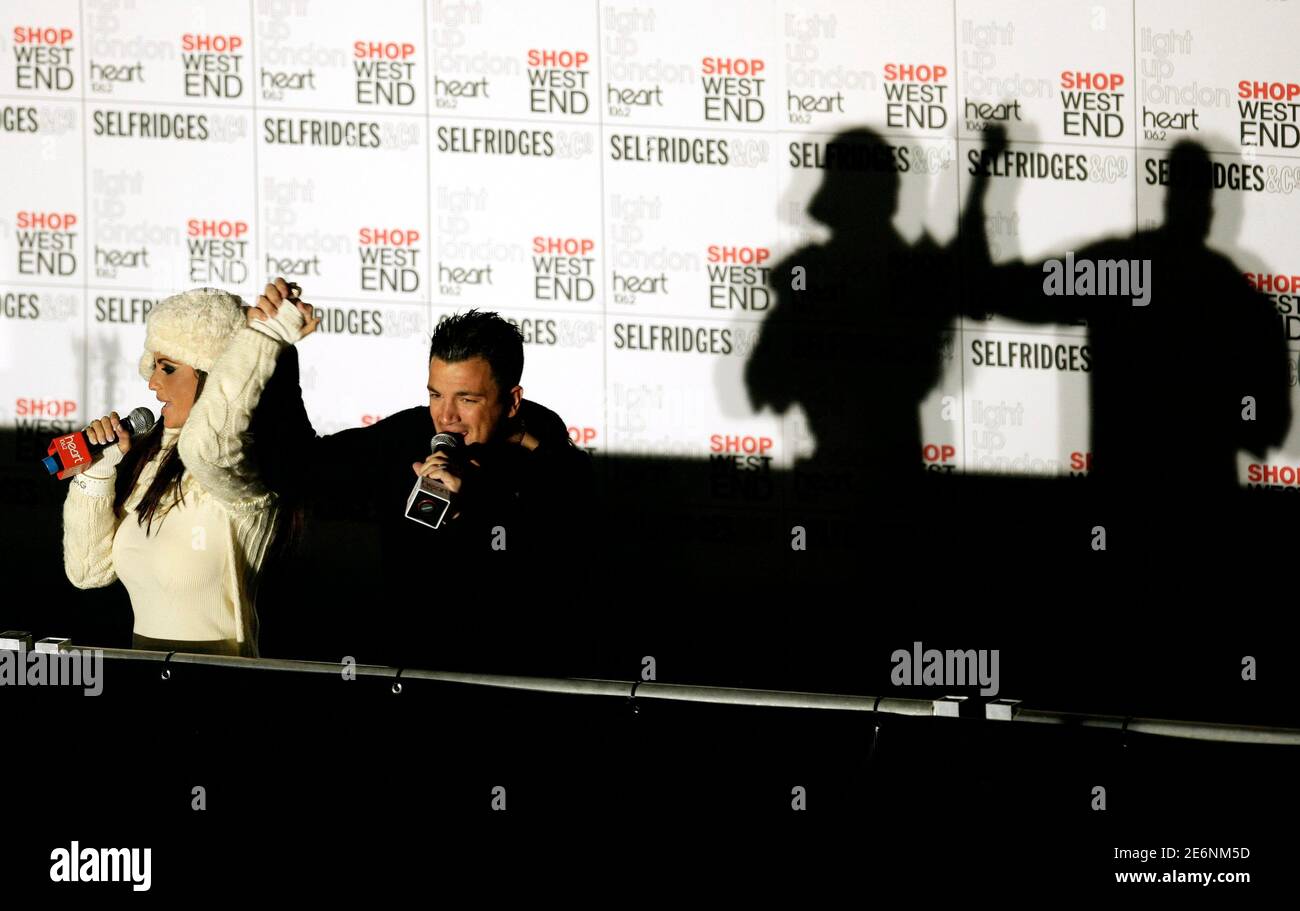 Singer husband hires stock photography and images Alamy