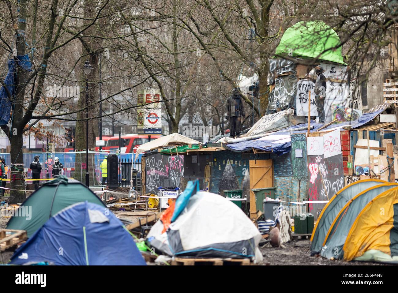 Eviction of Stop HS2 protesters from campsite at Euston Square Gardens, London, 27 January 2021. View of the camp. Stock Photo