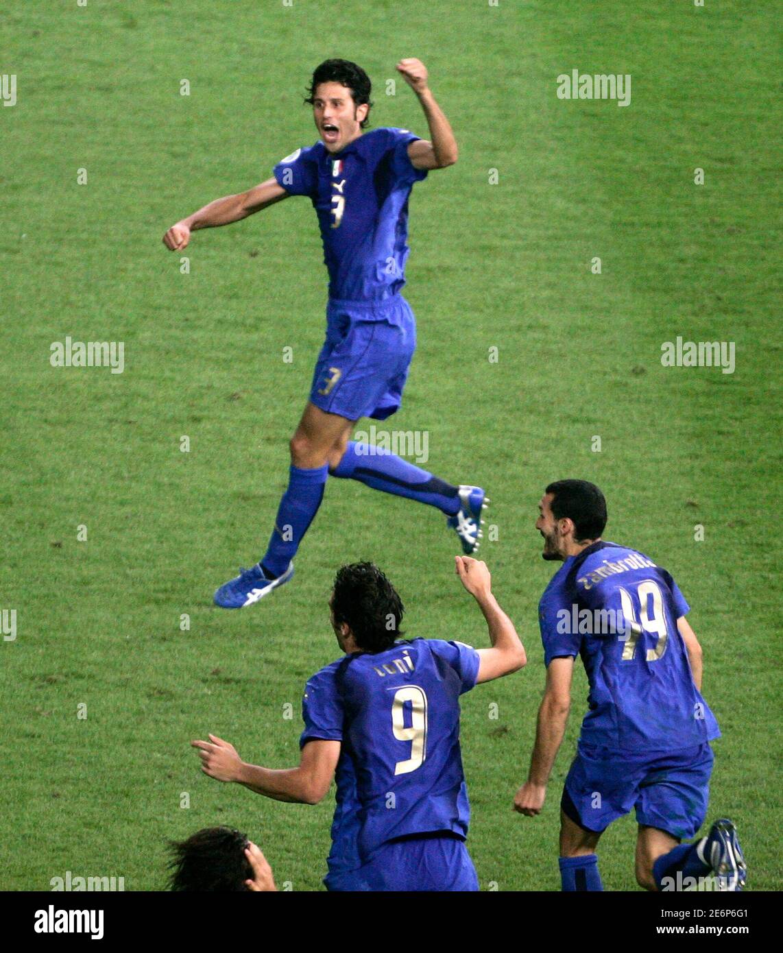Gianluca Zambrotta Italy Fifa World Cup Hi Res Stock Photography And Images Page 2 Alamy