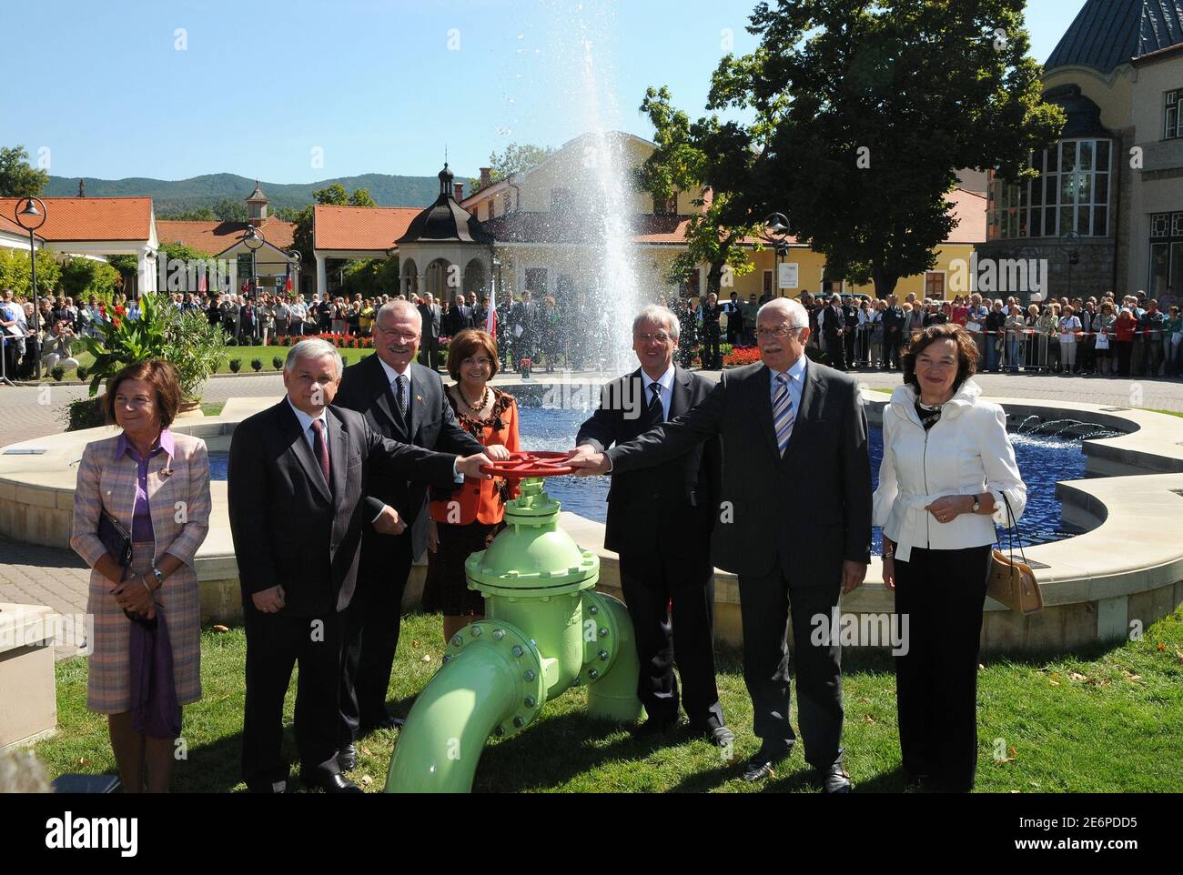 Leaders Of The Visegrad Four V4 Group And Their Wives Pose With A Water Valve During The Official Naming Ceremony For The Fountain Of The Presidents At The End Of The V4