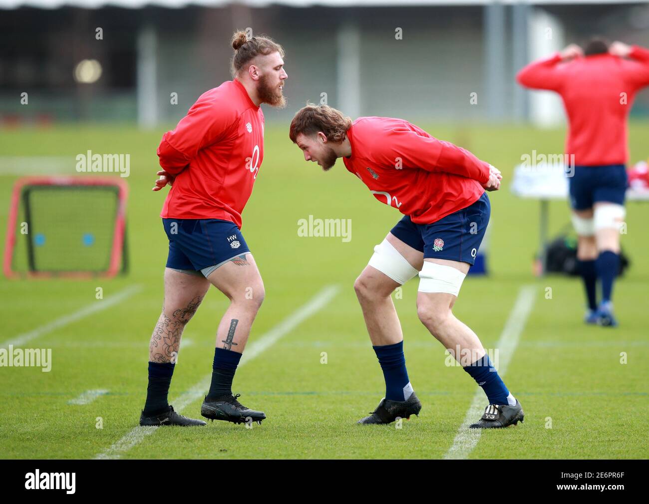 England's Harry Williams (left) and Jonny Hill during a training session at St. George's Park, Burton upon Trent. Picture date: Friday January 29, 2021. See PA story RUGBYU England. Photo credit should read: Dave Rogers/PA Wire. RESTRICTIONS: Use subject to restrictions. Editorial use only, no commercial use without prior consent from rights holder. Stock Photo
