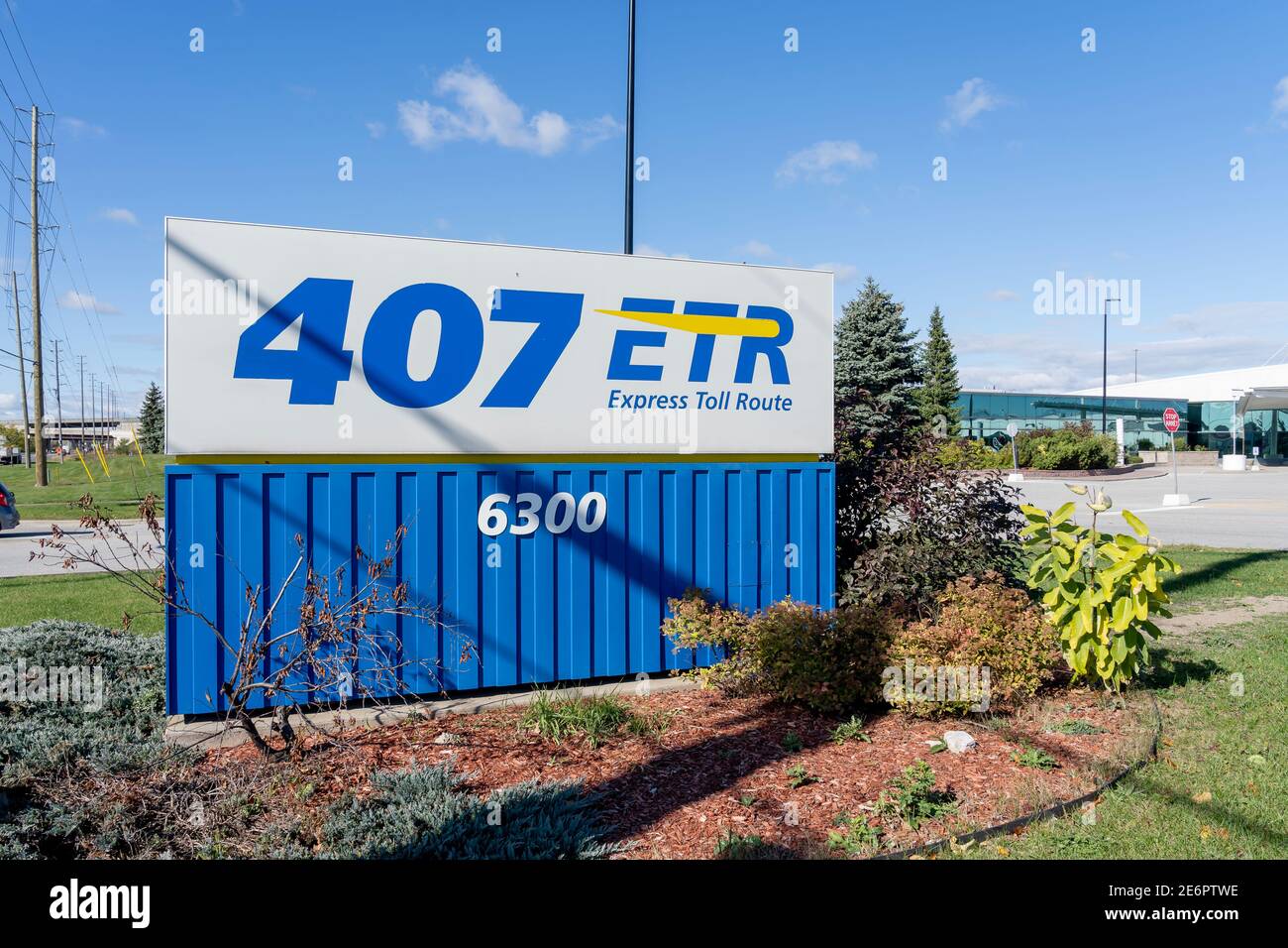 Woodbridge, Ontario, Canada - October 8, 2020: 407 ETR sign at 407 ETR Concession Company Limited Corporate office in Woodbridge, Ontario, Canada. Stock Photo