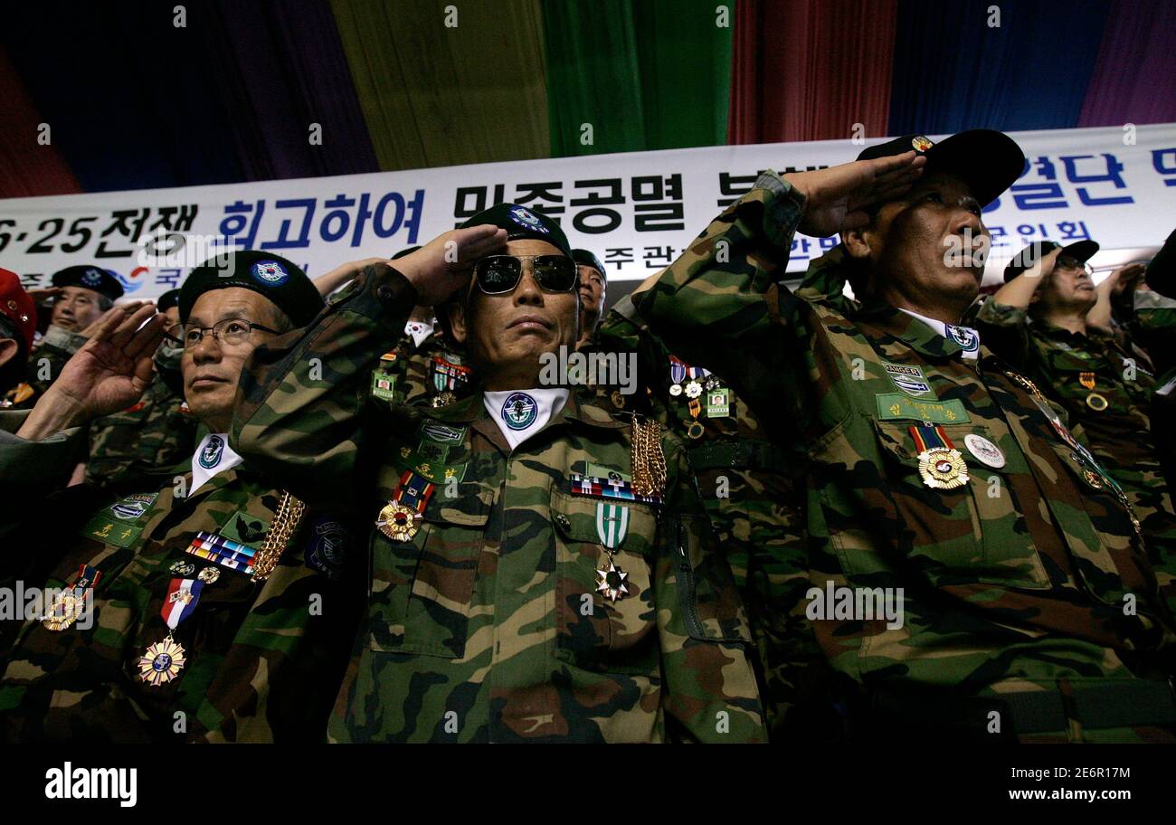 The korean war 1950 hi-res stock photography and images - Alamy