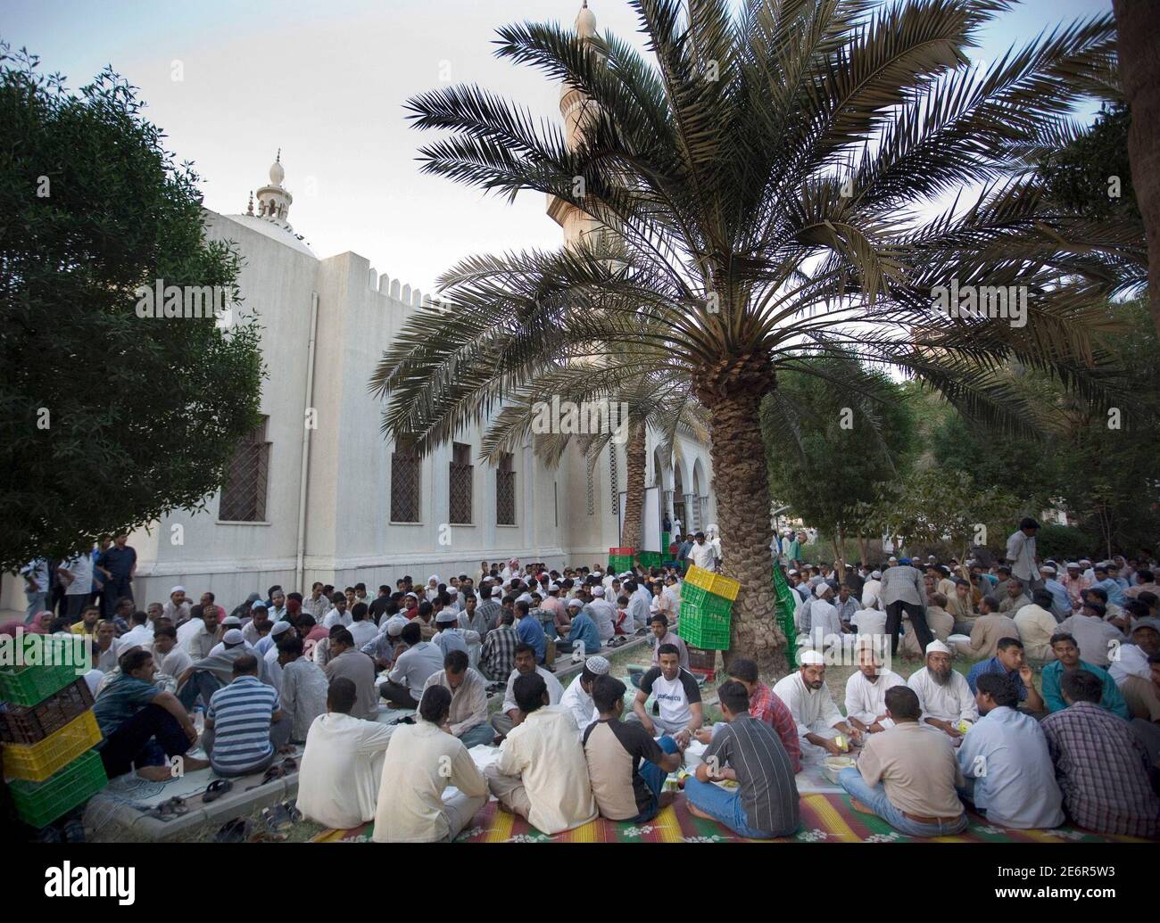 Kuwait Ramadan High Resolution Stock Photography and Images Alamy