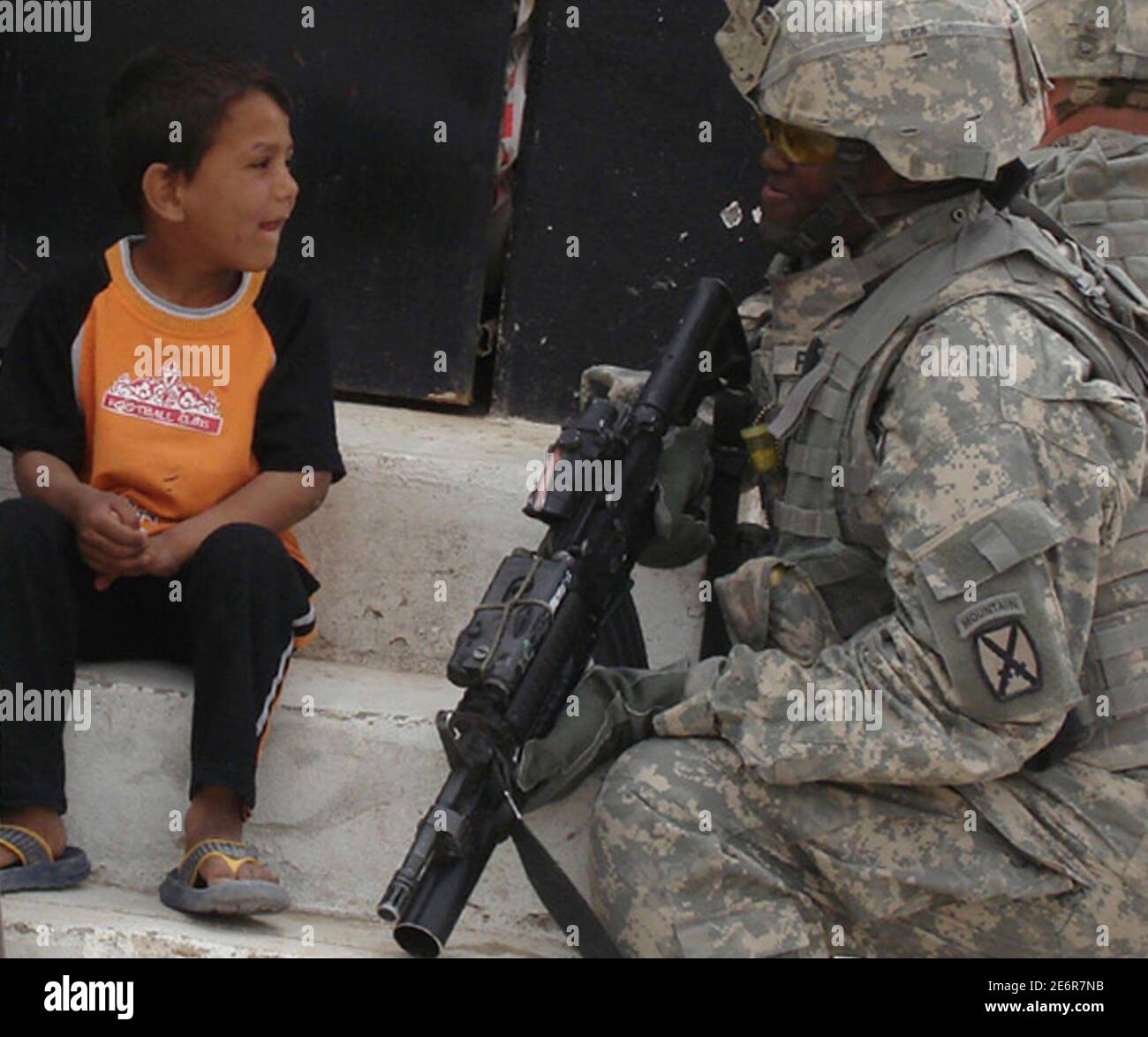 African american soldier iraq hi-res stock photography and images - Alamy