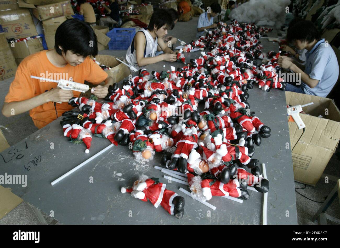 Workers toys factory china hires stock photography and images Alamy