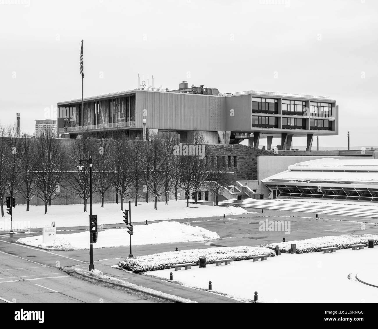 Milwaukee County War Memorial Center designed by Eero Saarinen Stock
