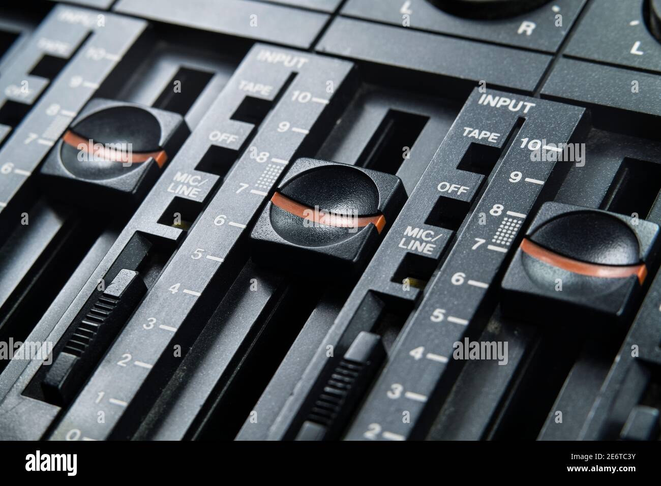 Vintage mixing console hi-res stock photography and images - Alamy