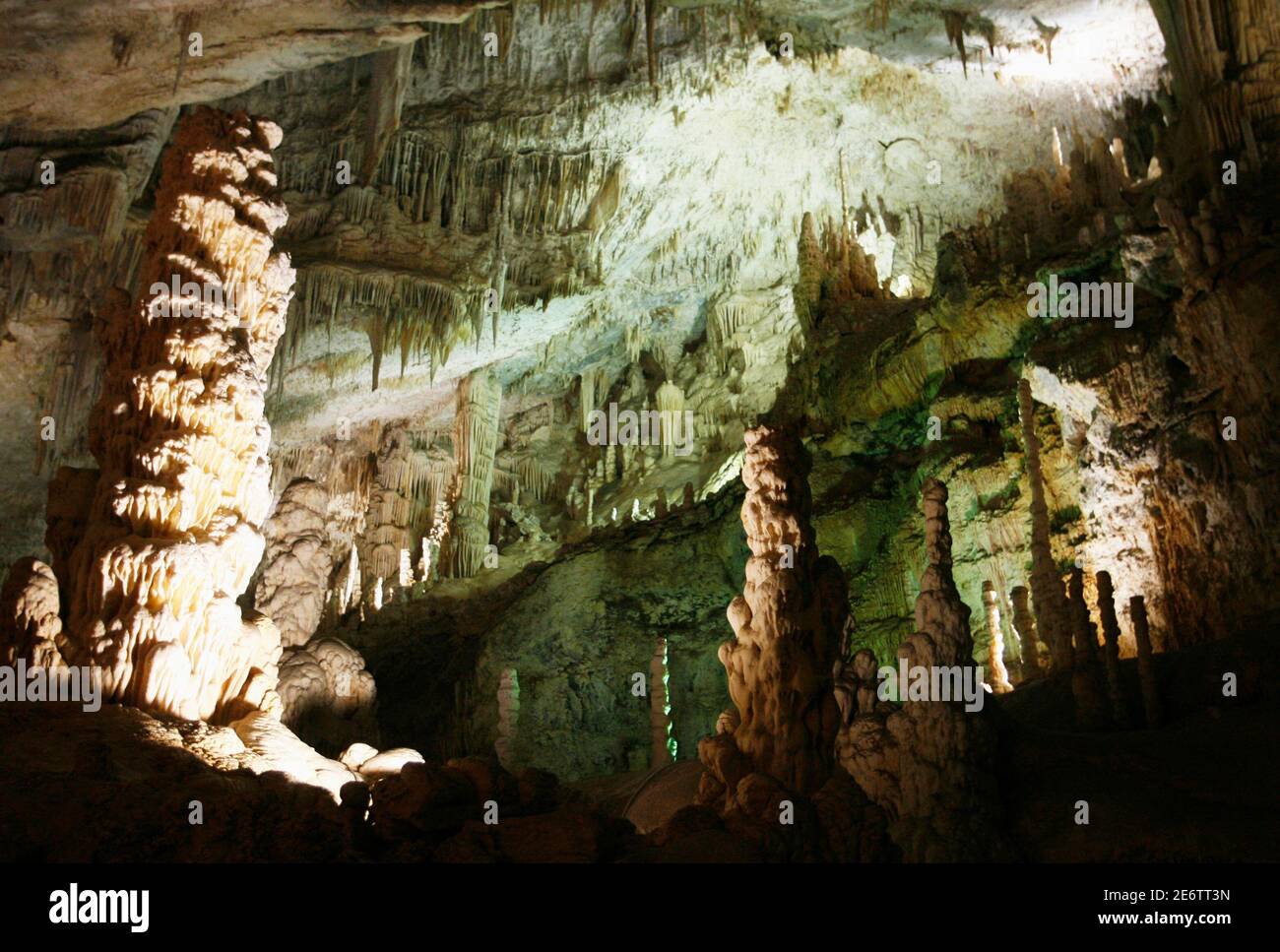 Jeita grotto cave hi-res stock photography and images - Alamy