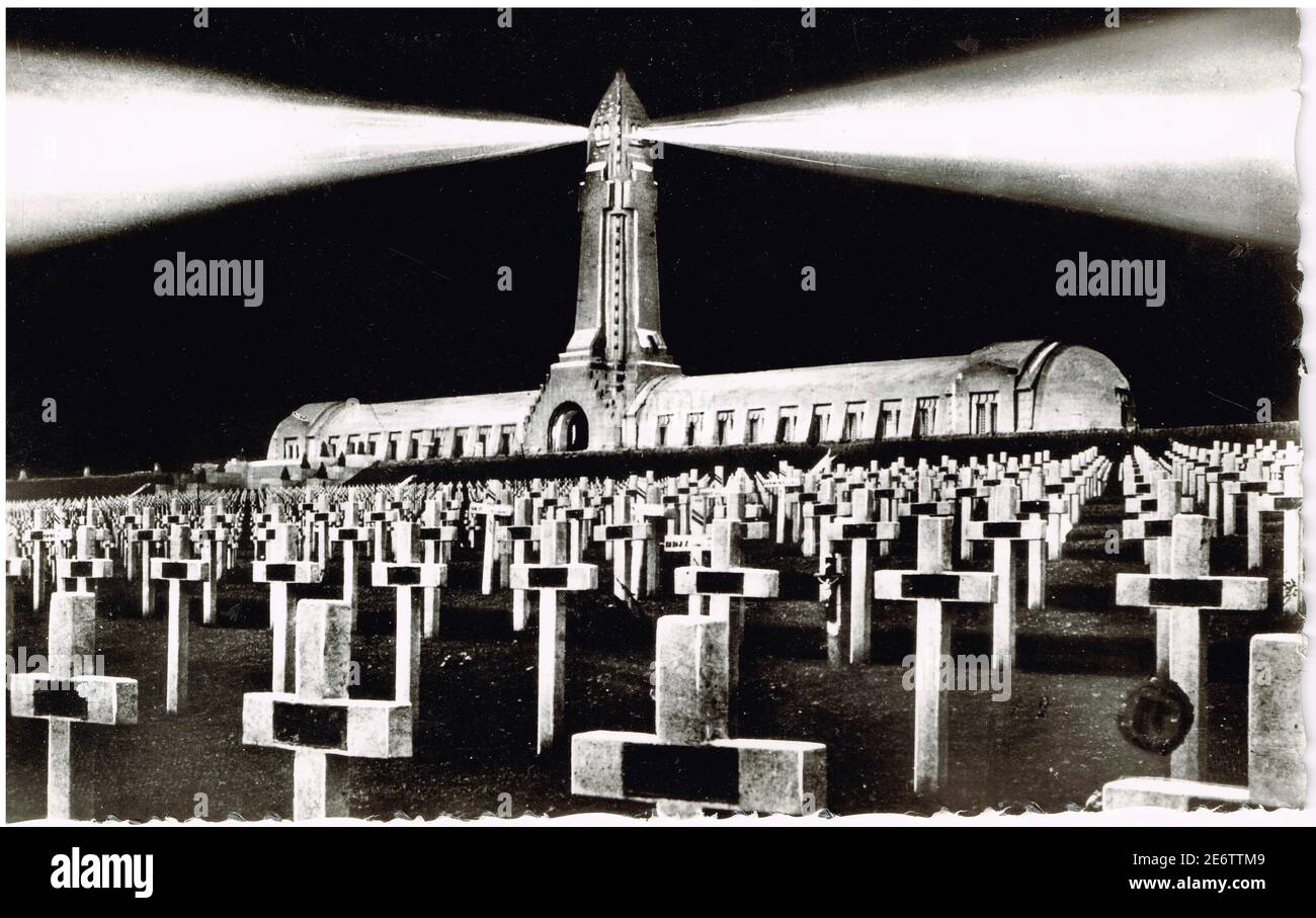 Vintage postcard of Douaumont ossuary and military cemetery , France, early XXth century Stock Photo
