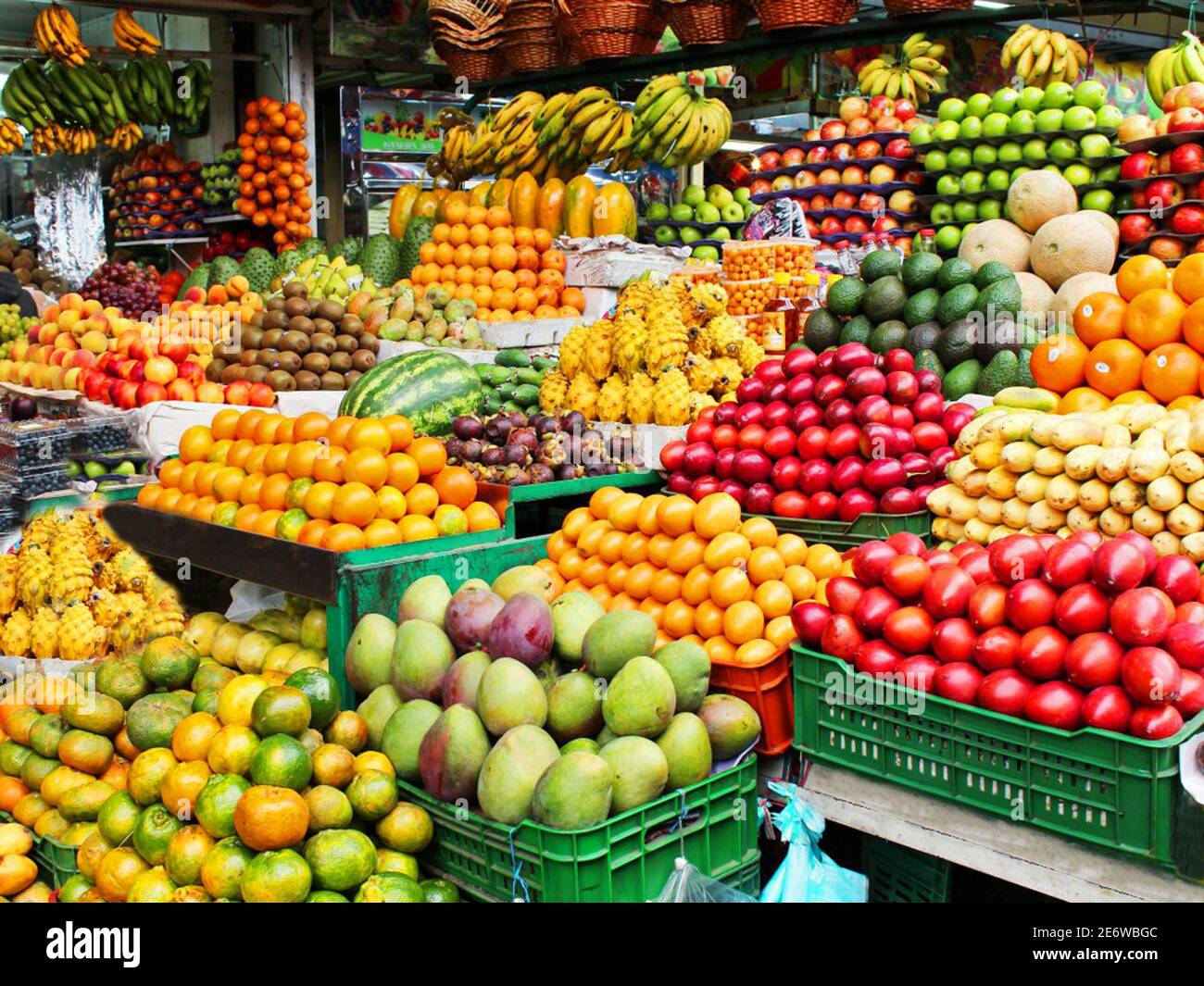 Etalage de fruits, marché de Salvador de Bahia Stock Photo Alamy
