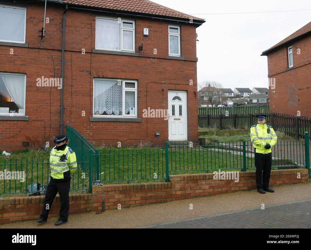 Yorkshire police officers search for missing girl shannon matthews hi
