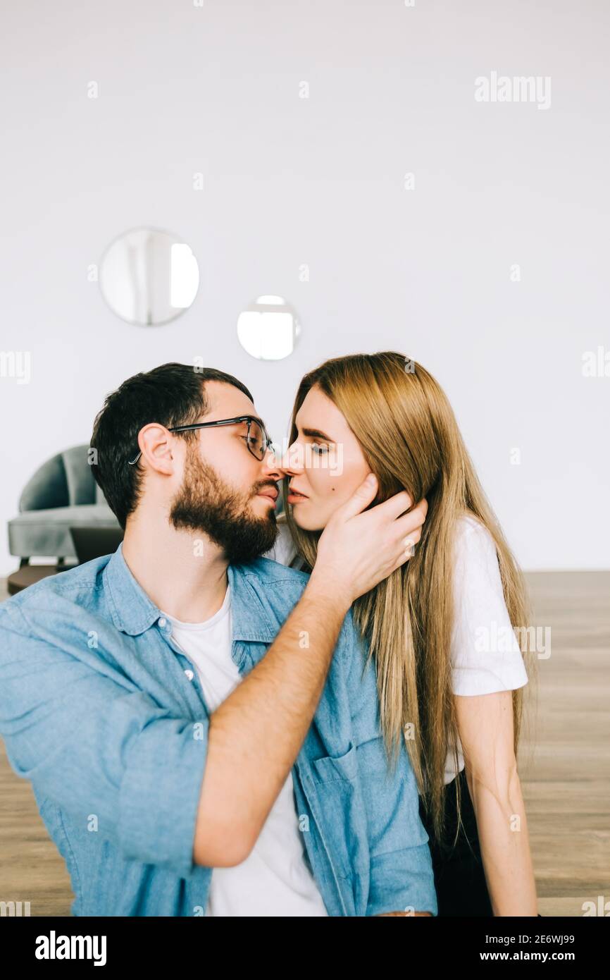 Bearded kiss hi-res stock photography and images - Page 14 - Alamy